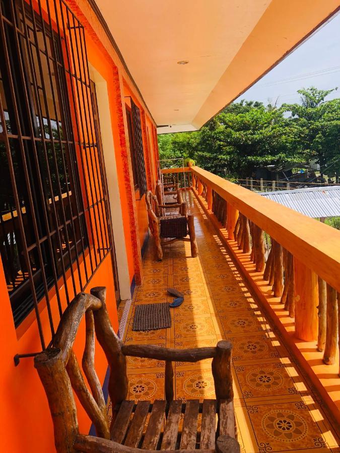 Edem Tourist Inn Malapascua Esterno foto